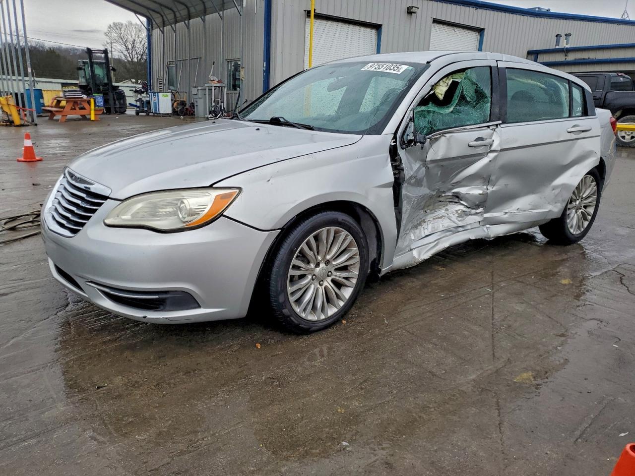 2012 CHRYSLER 200