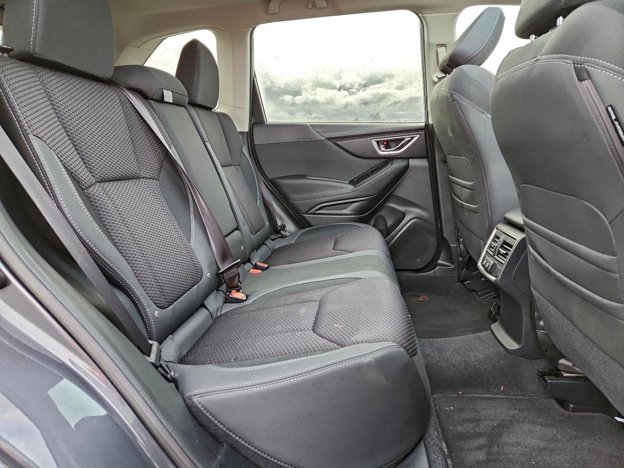 2024 SUBARU FORESTER
