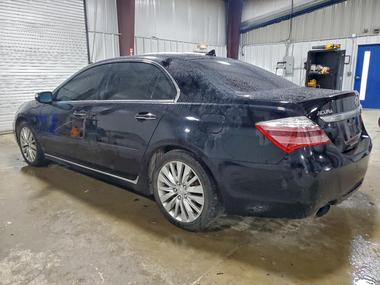 2011 ACURA RL