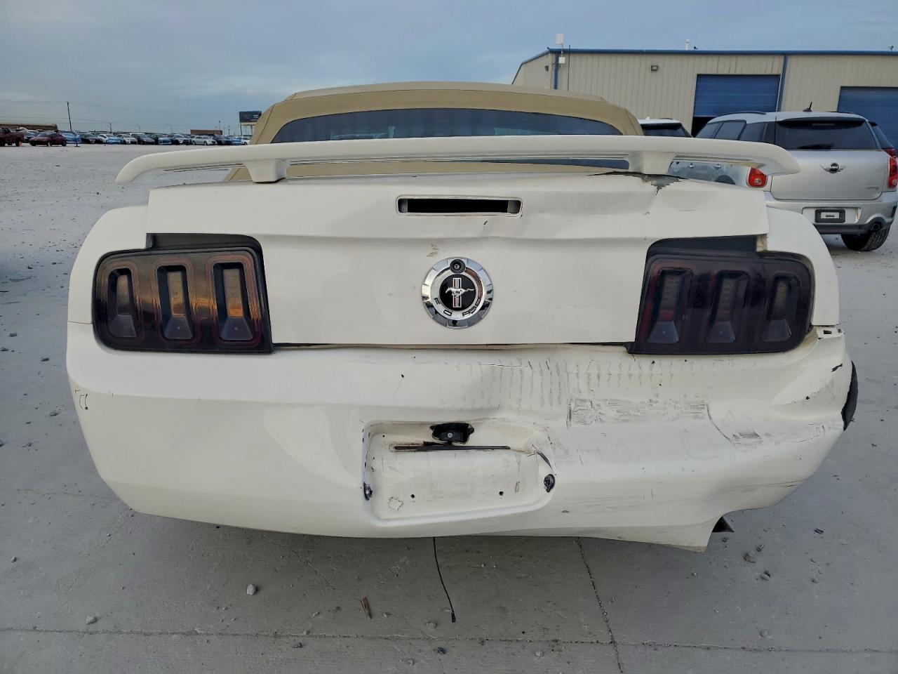 2005 FORD MUSTANG