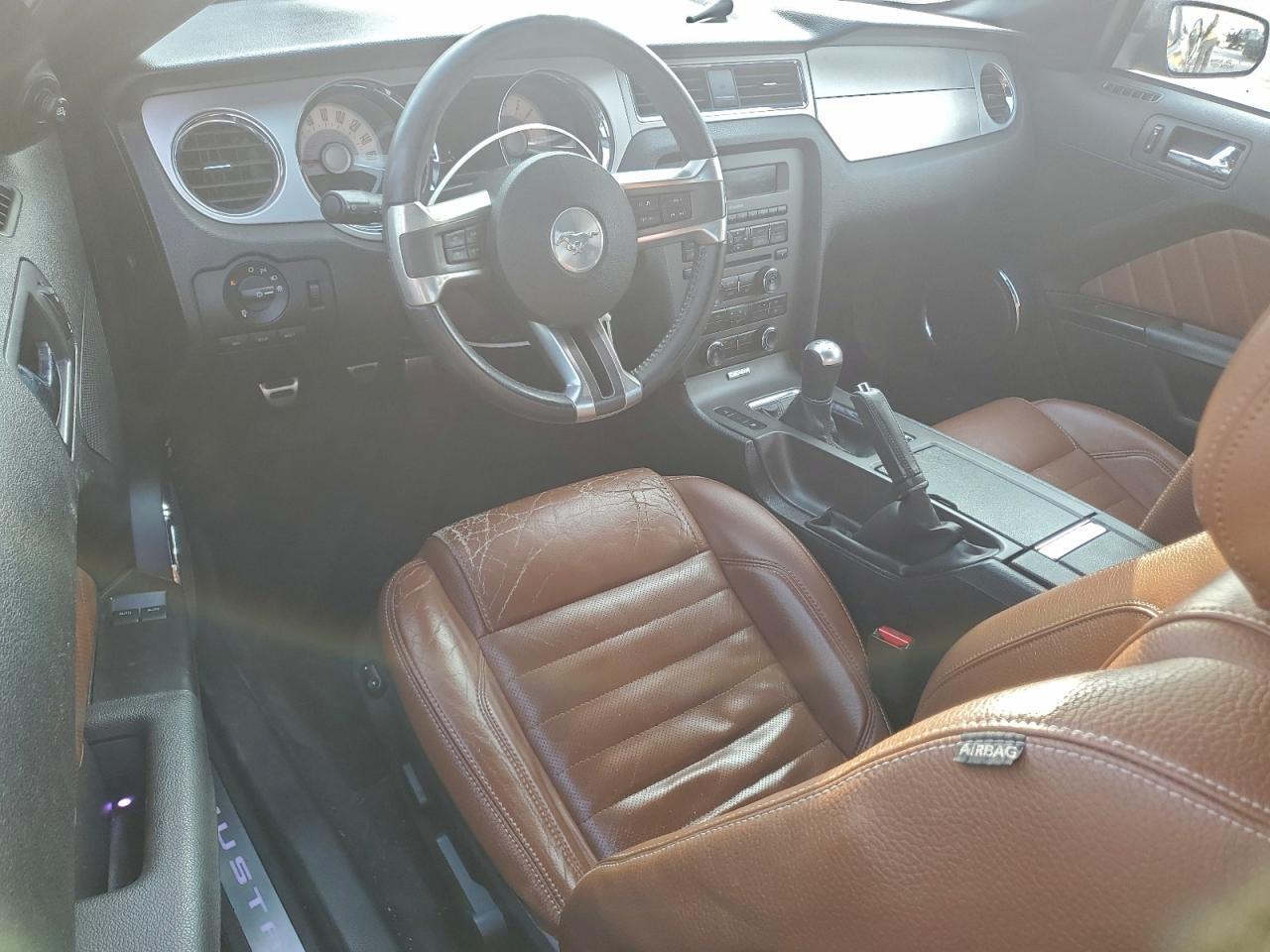 2012 FORD MUSTANG