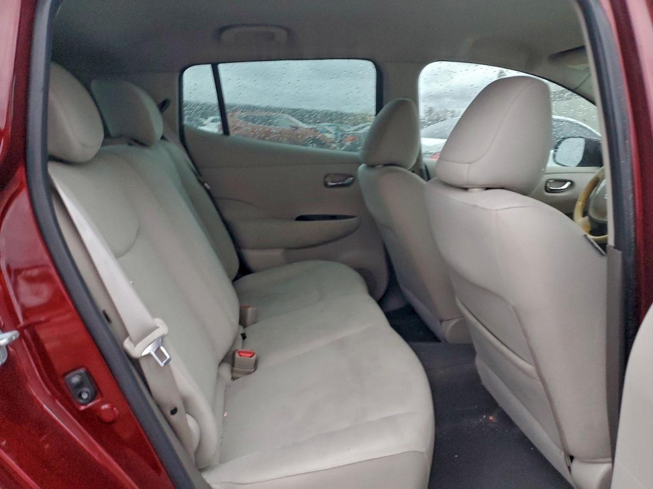 2017 NISSAN LEAF