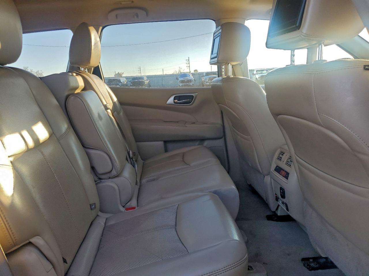 2015 NISSAN PATHFINDER
