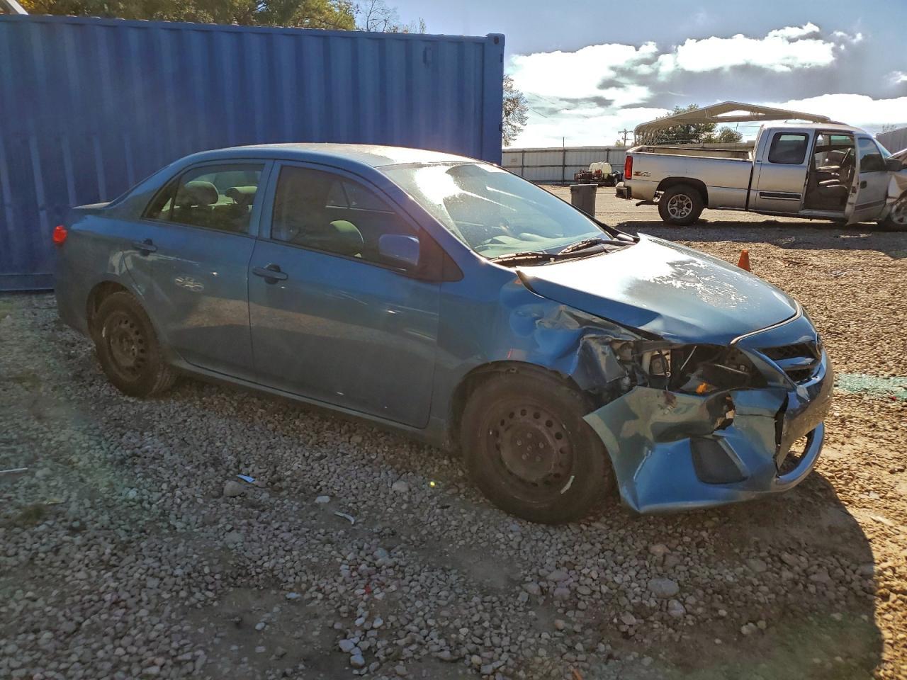 2013 TOYOTA COROLLA