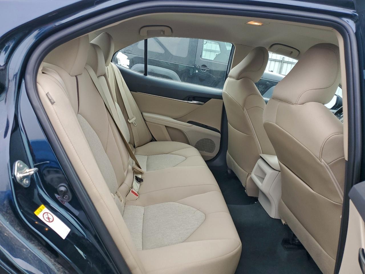 2018 TOYOTA CAMRY