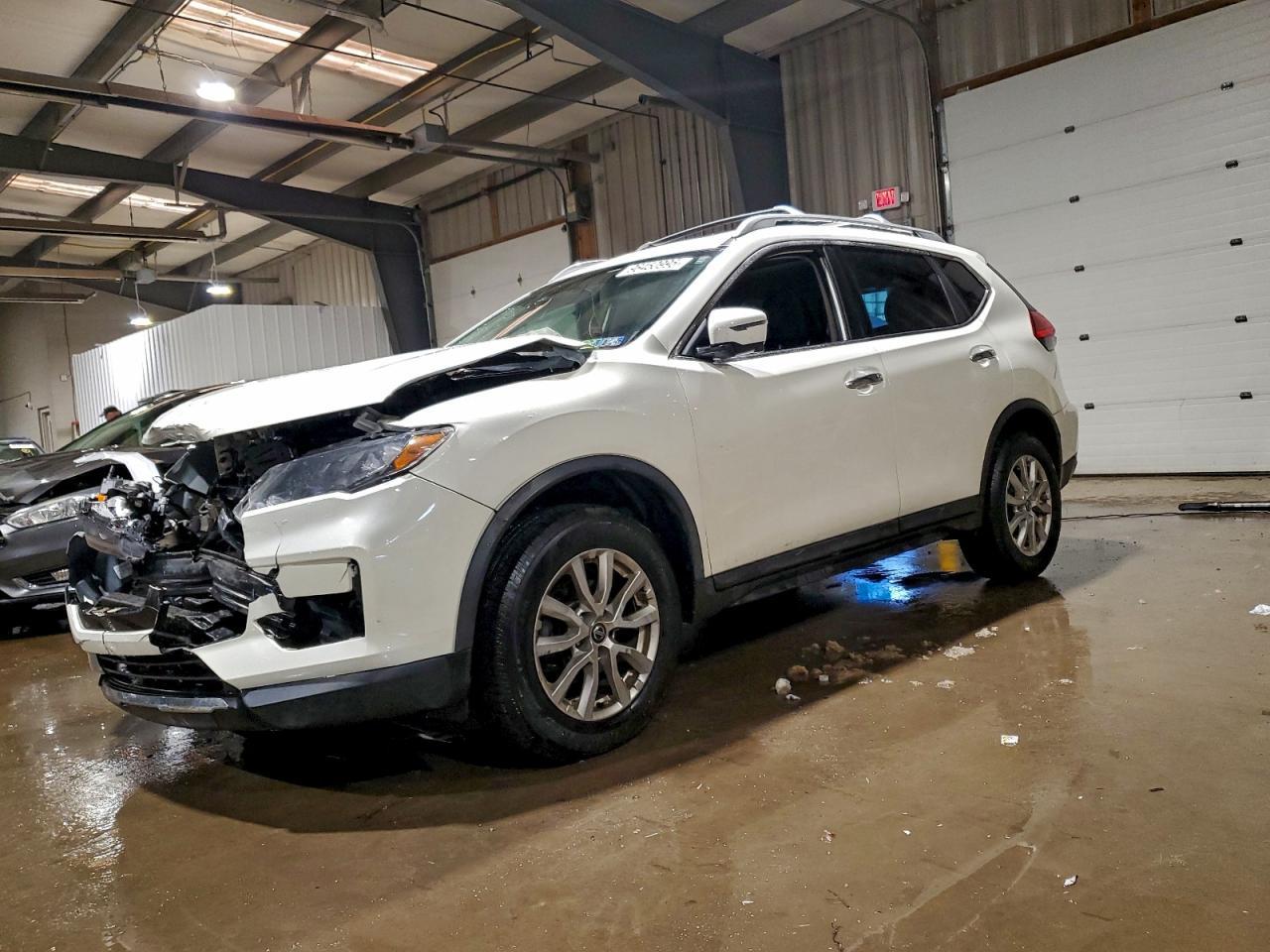 2017 NISSAN ROGUE
