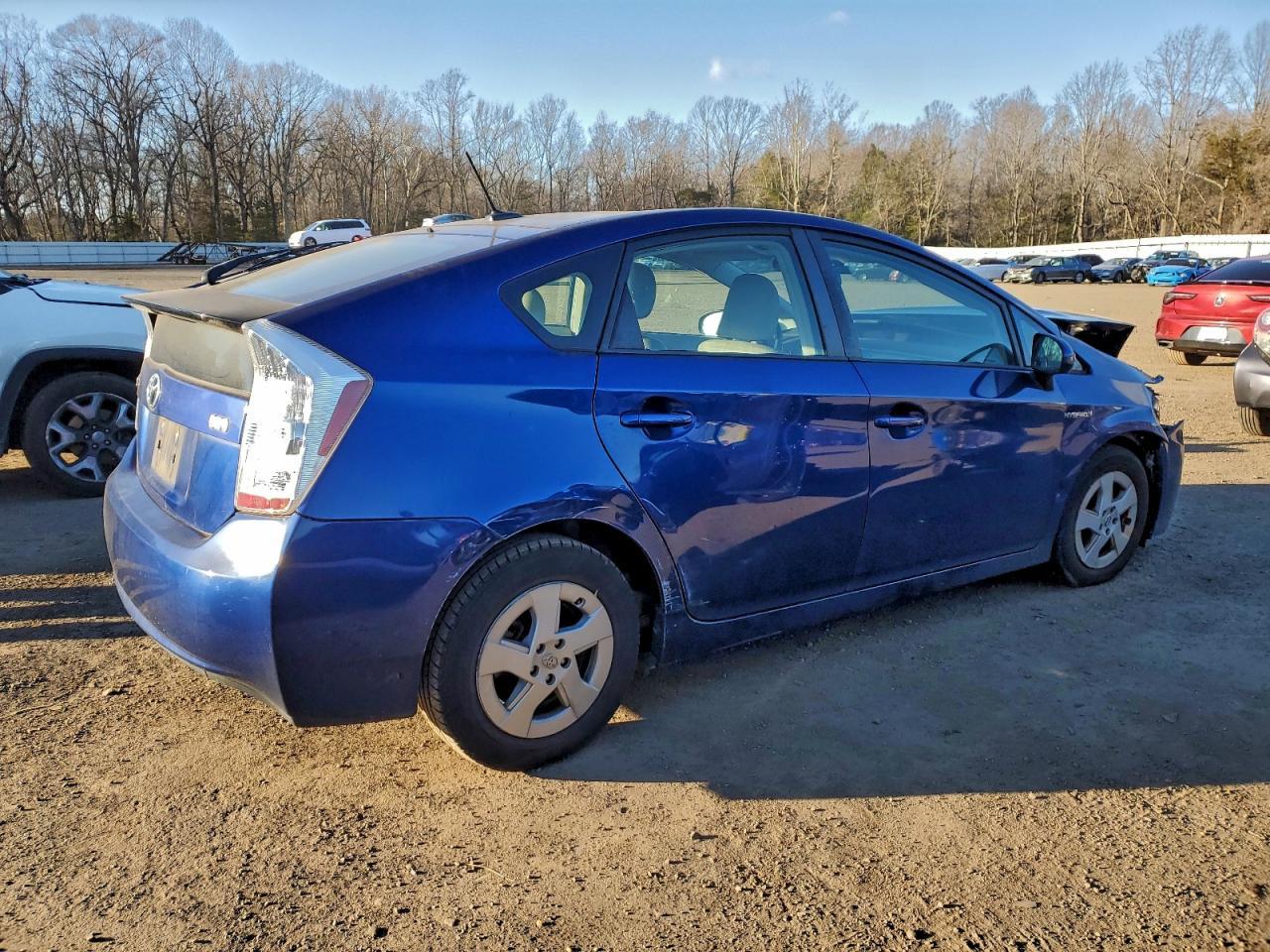 2011 TOYOTA PRIUS
