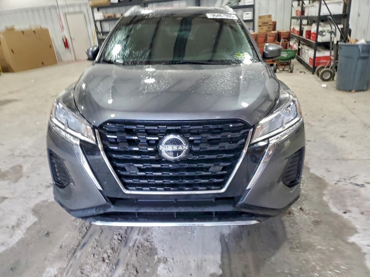 2022 NISSAN KICKS