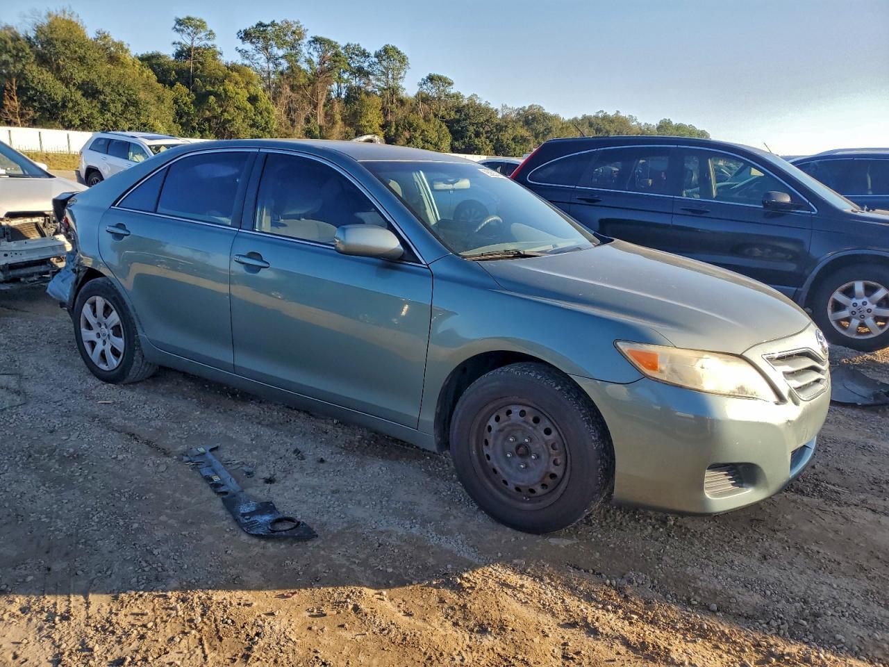 2010 TOYOTA CAMRY