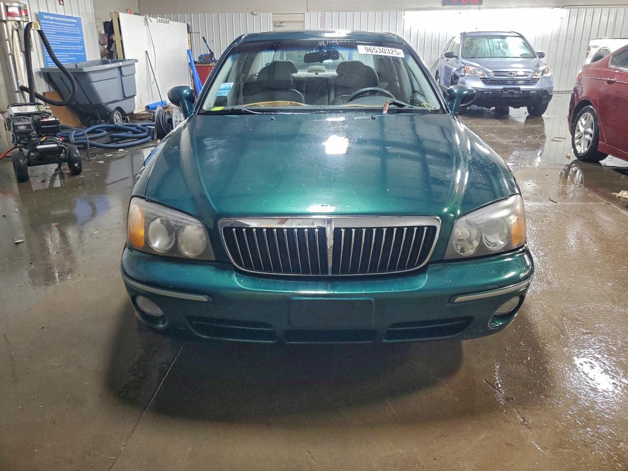 2001 HYUNDAI Xg