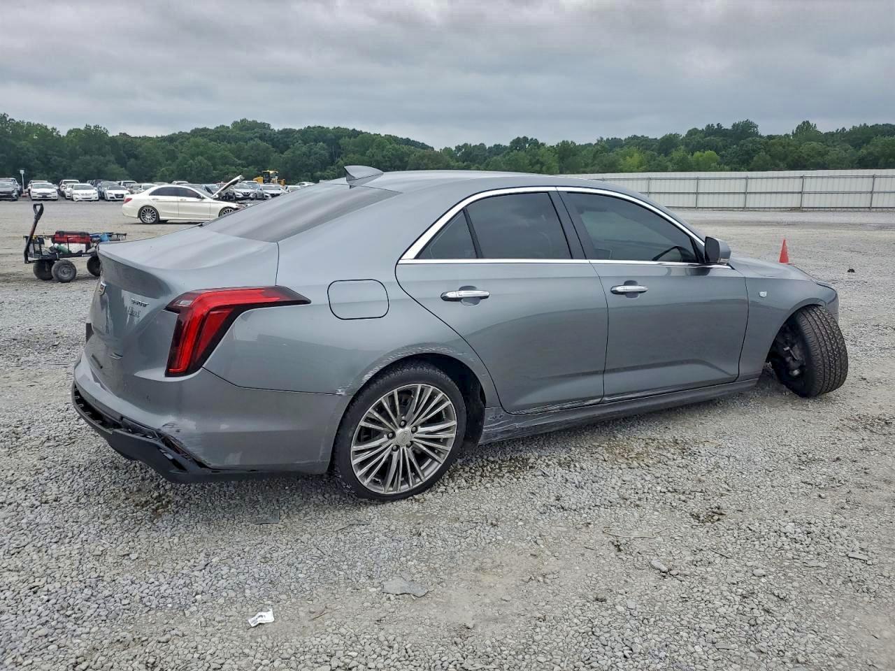 2020 CADILLAC CT4