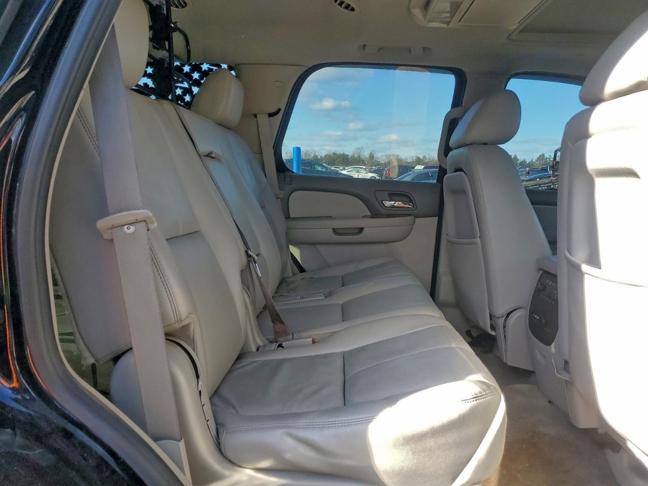 2012 CHEVROLET Tahoe