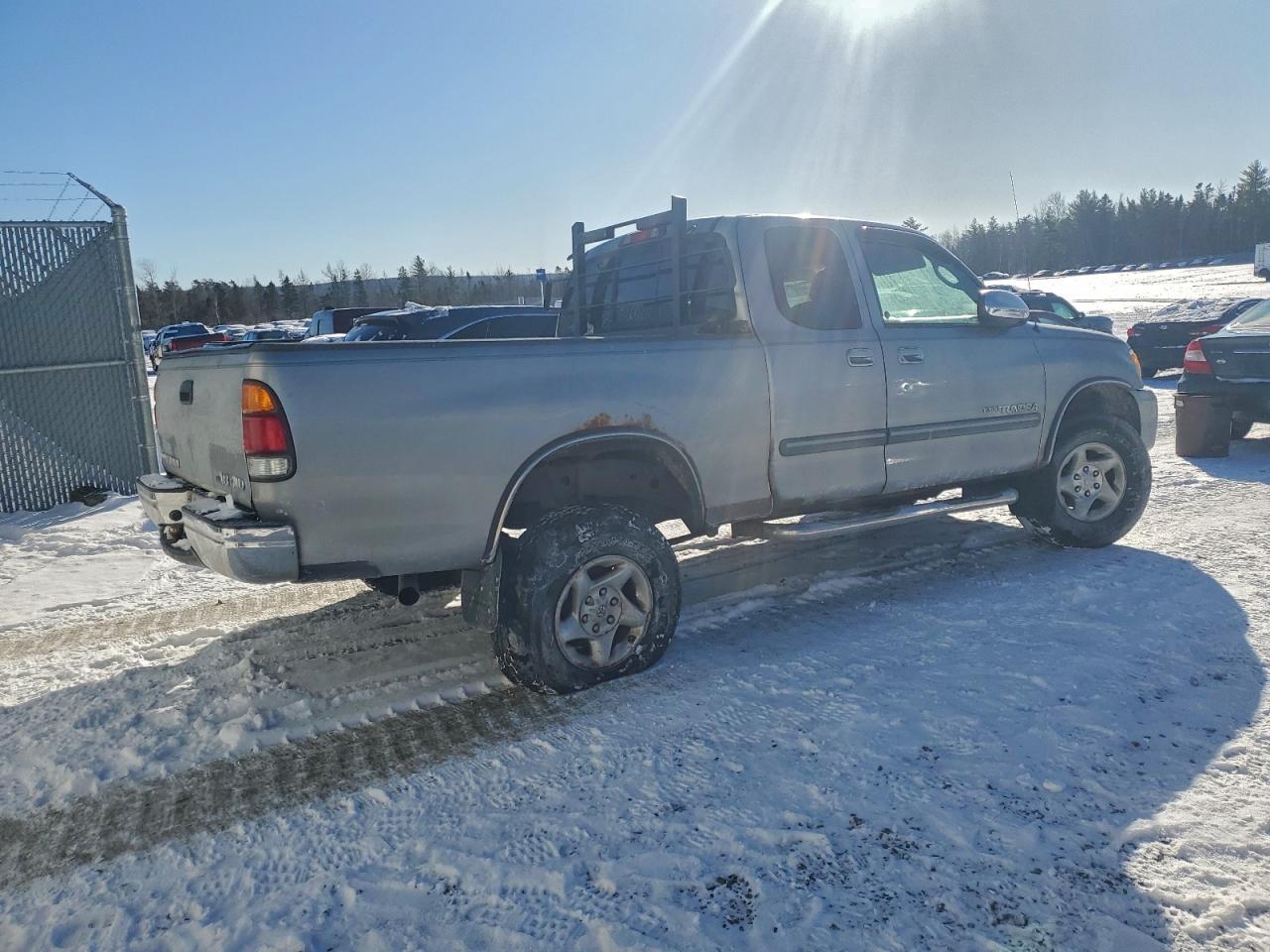 2004 TOYOTA TUNDRA