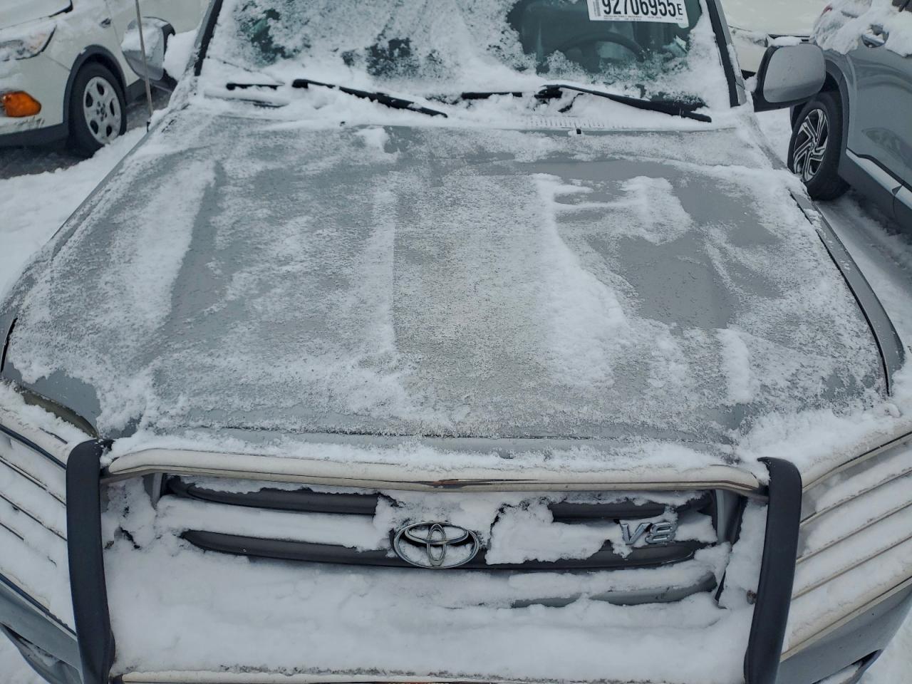 2001 TOYOTA Sequoia