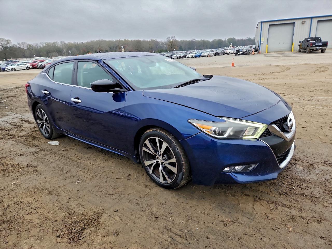 2017 NISSAN Maxima