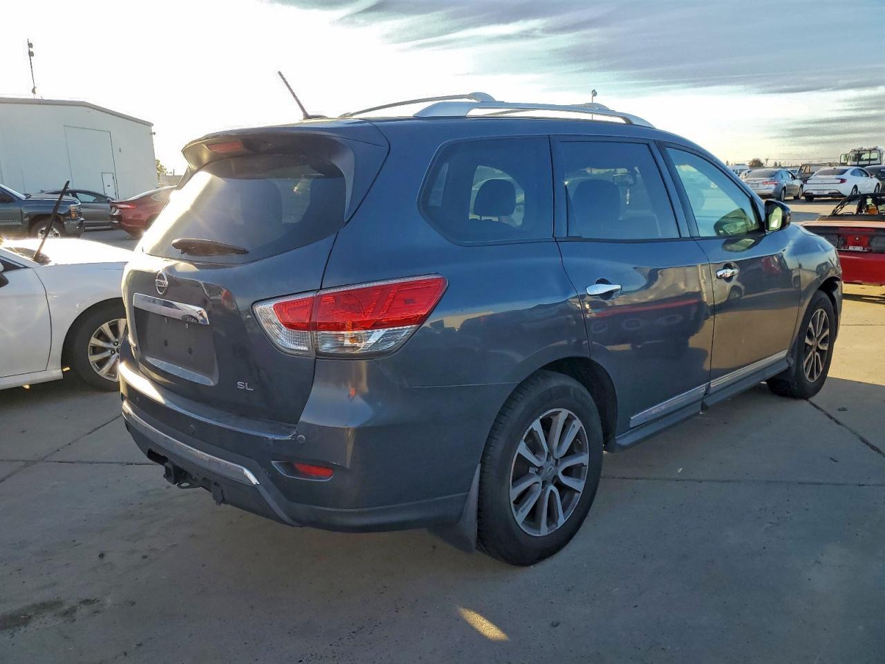 2013 NISSAN PATHFINDER