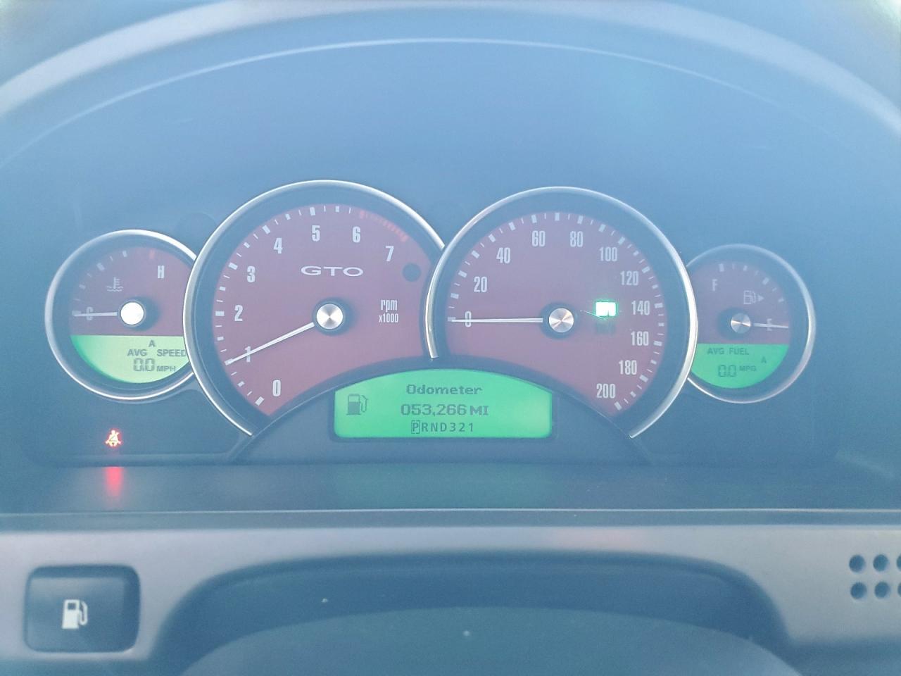 2004 PONTIAC Gto