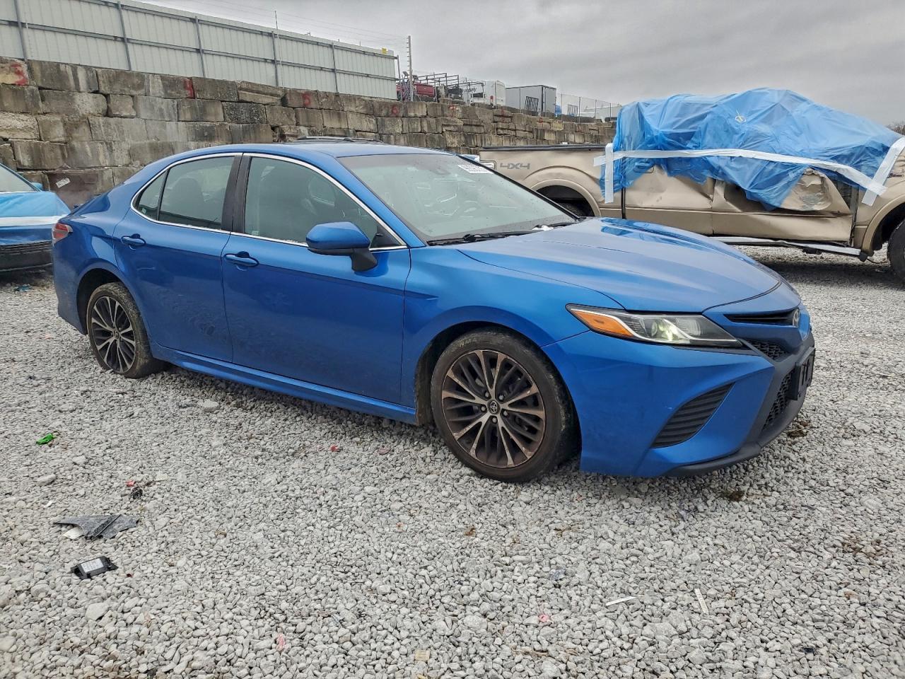 2019 TOYOTA CAMRY