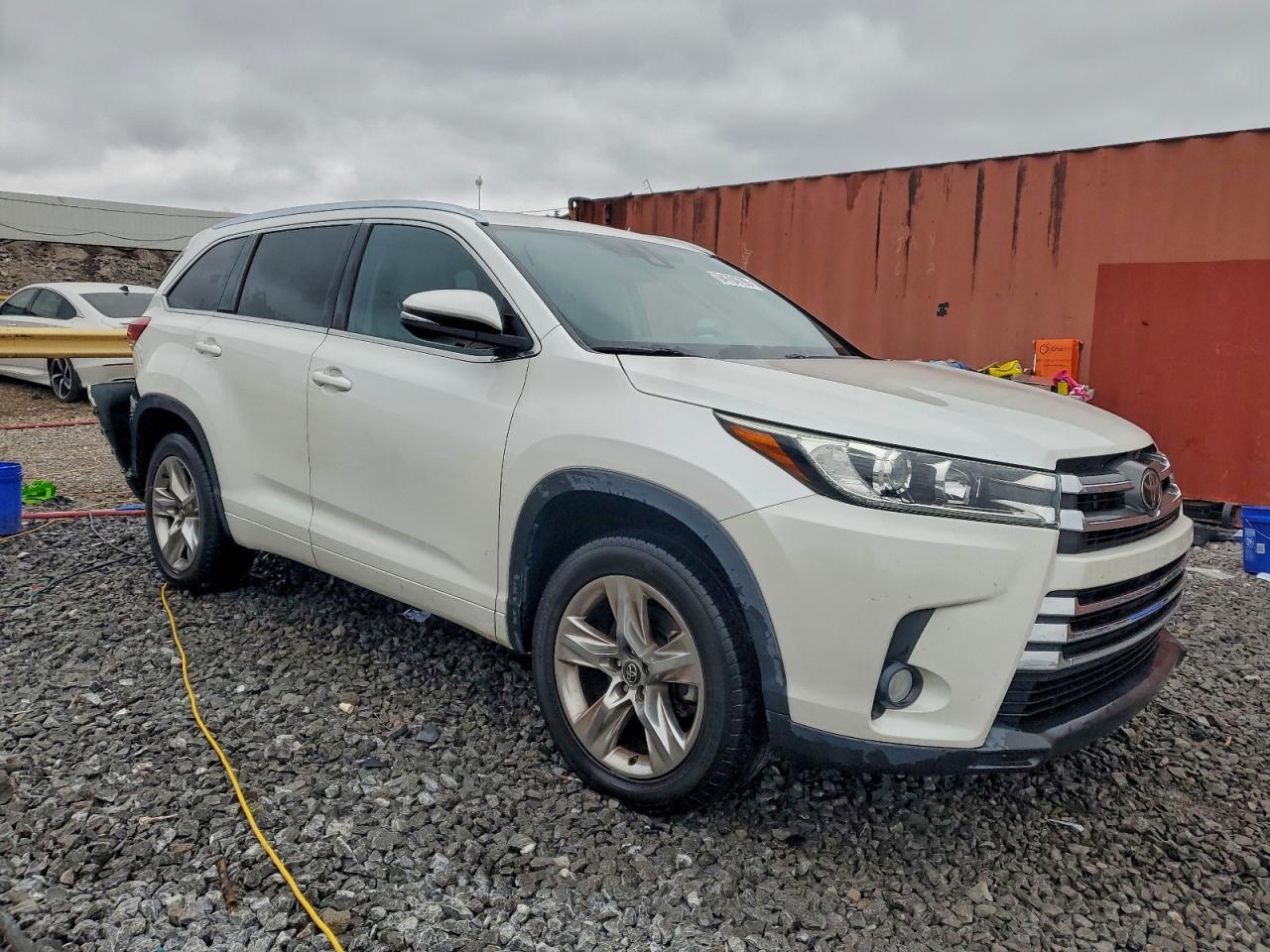 2018 TOYOTA HIGHLANDER