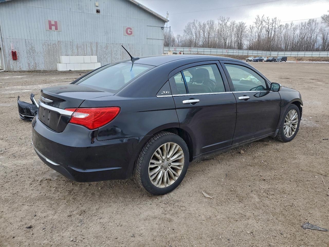 2012 CHRYSLER 200