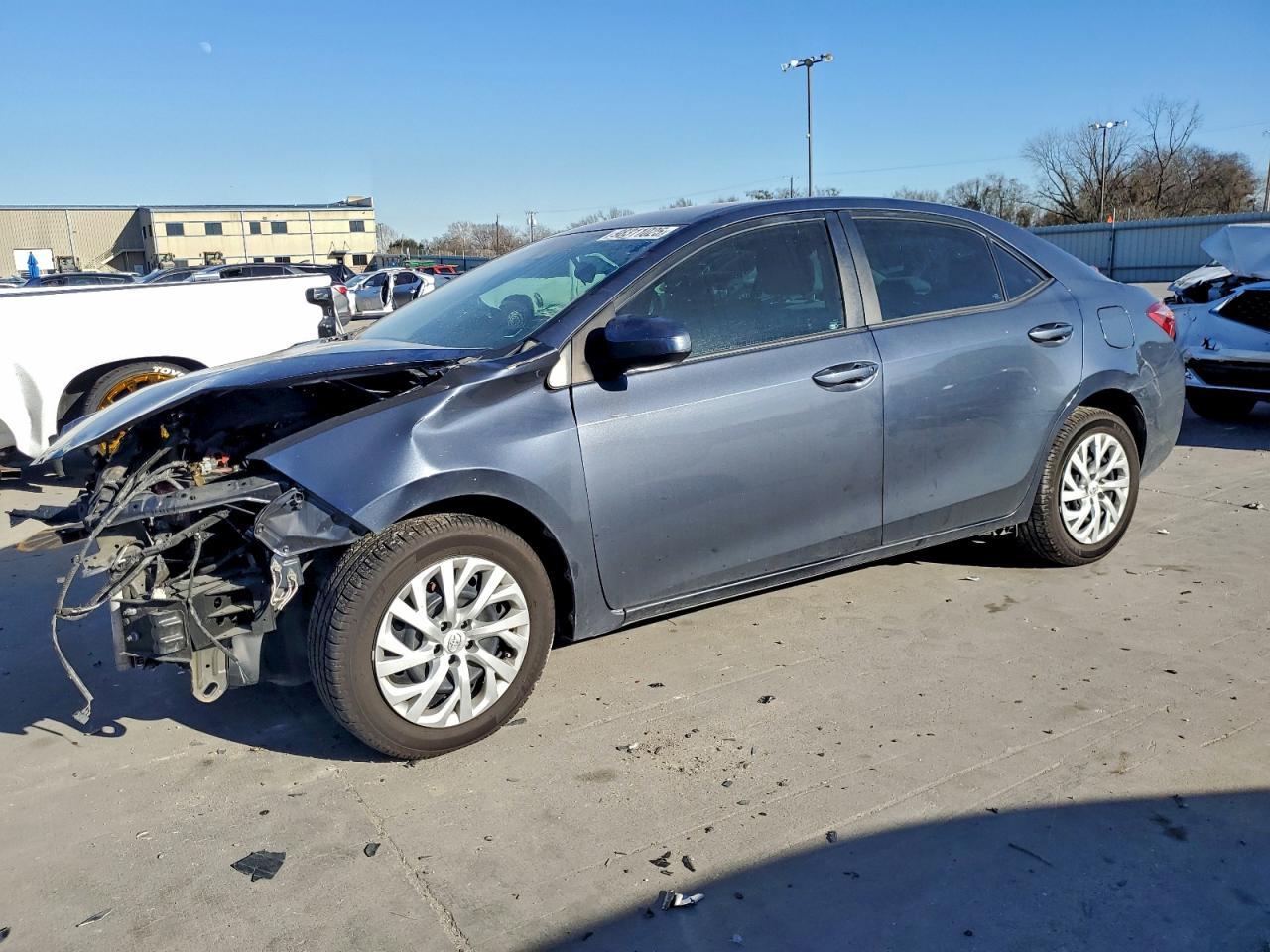 2019 TOYOTA COROLLA