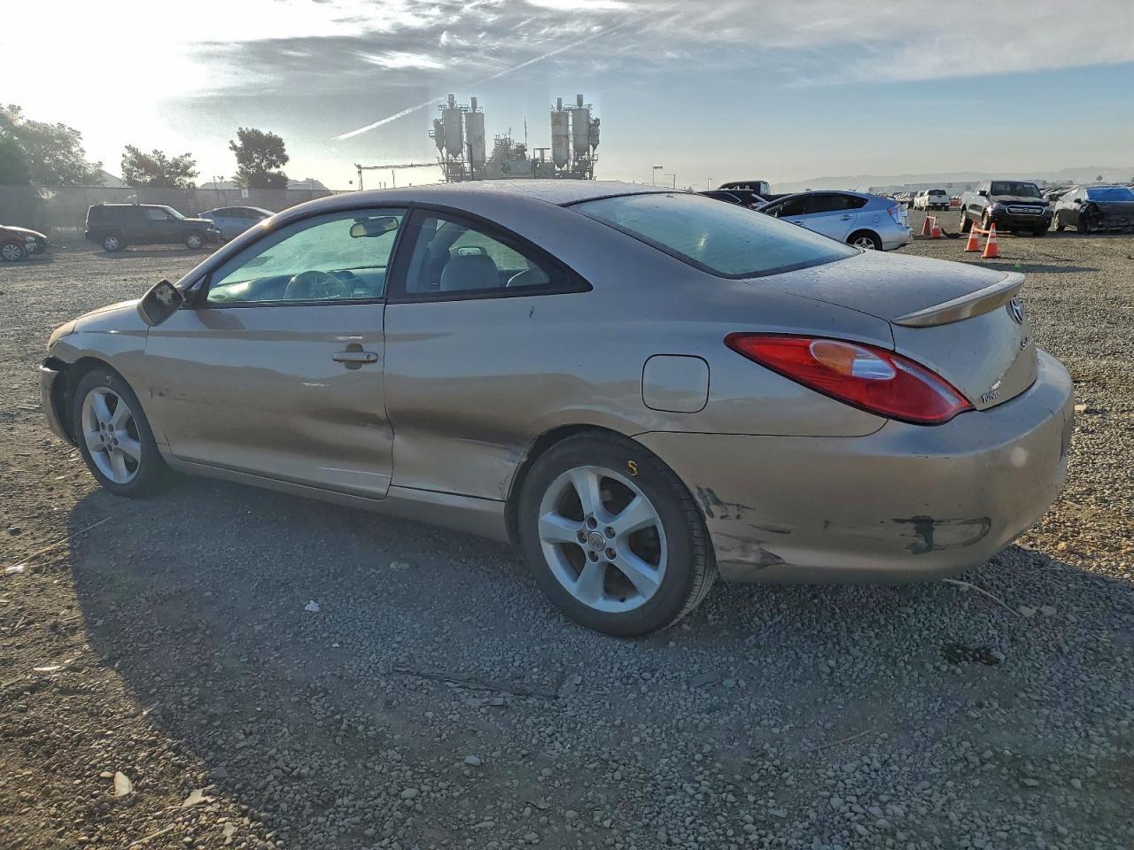 2004 TOYOTA CAMRY