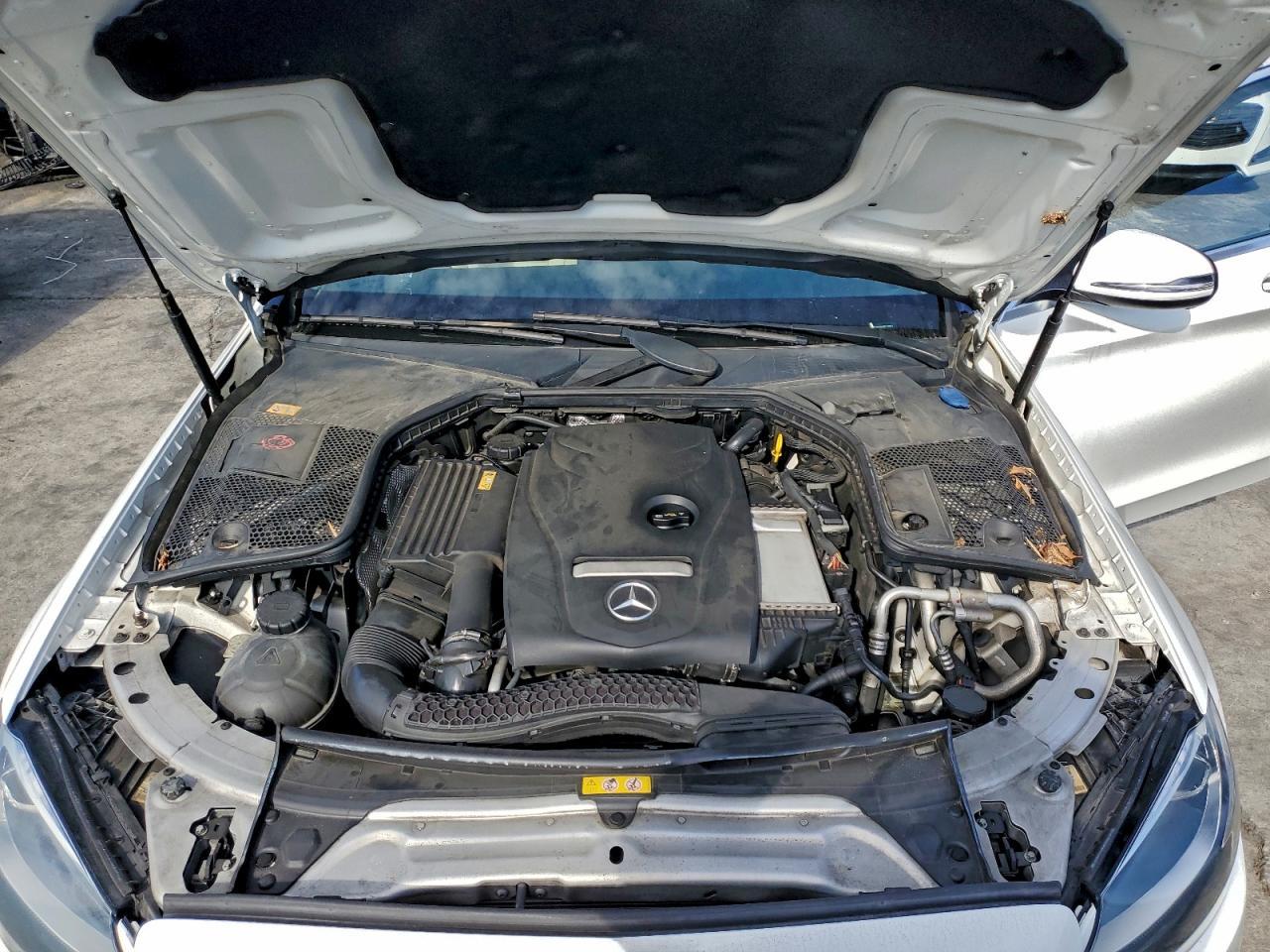 2016 MERCEDES-BENZ C-CLASS