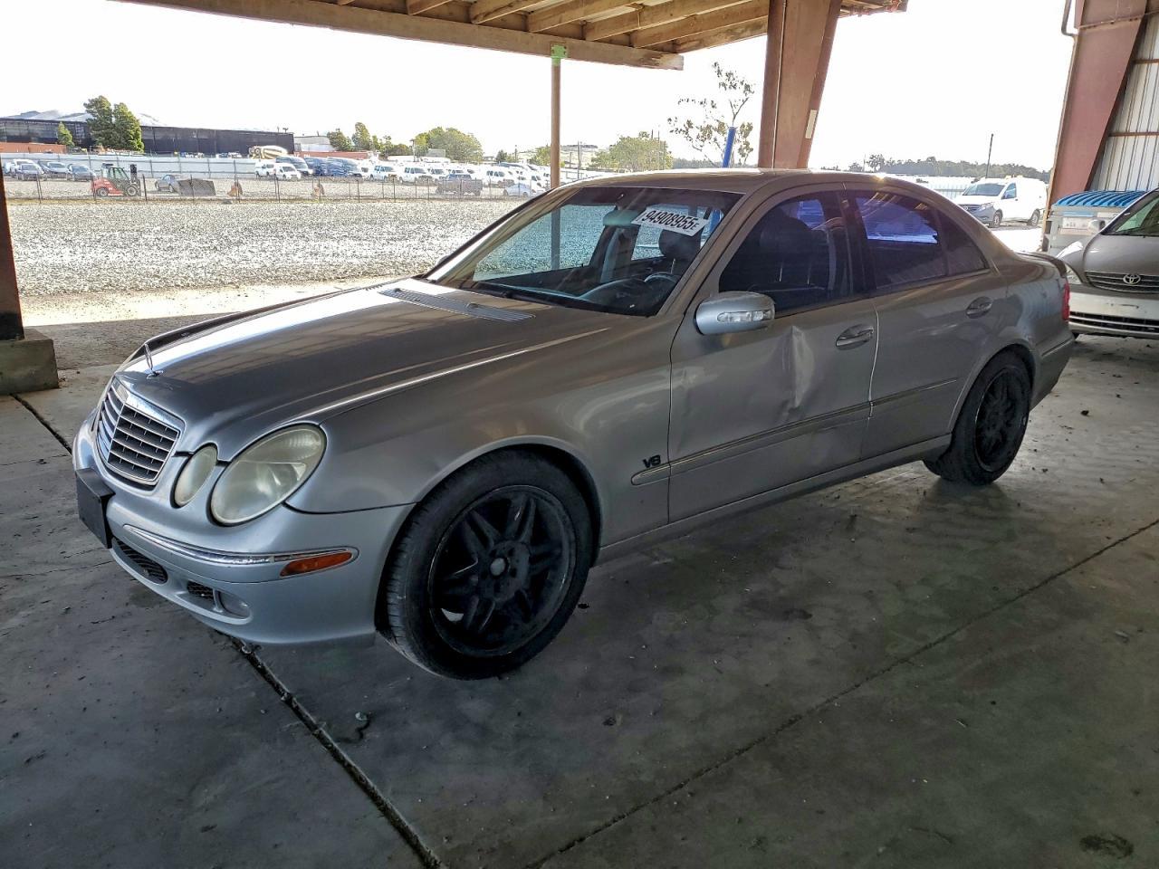 2005 MERCEDES-BENZ E-Class