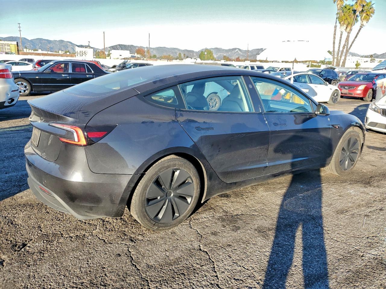 2024 TESLA MODEL 3