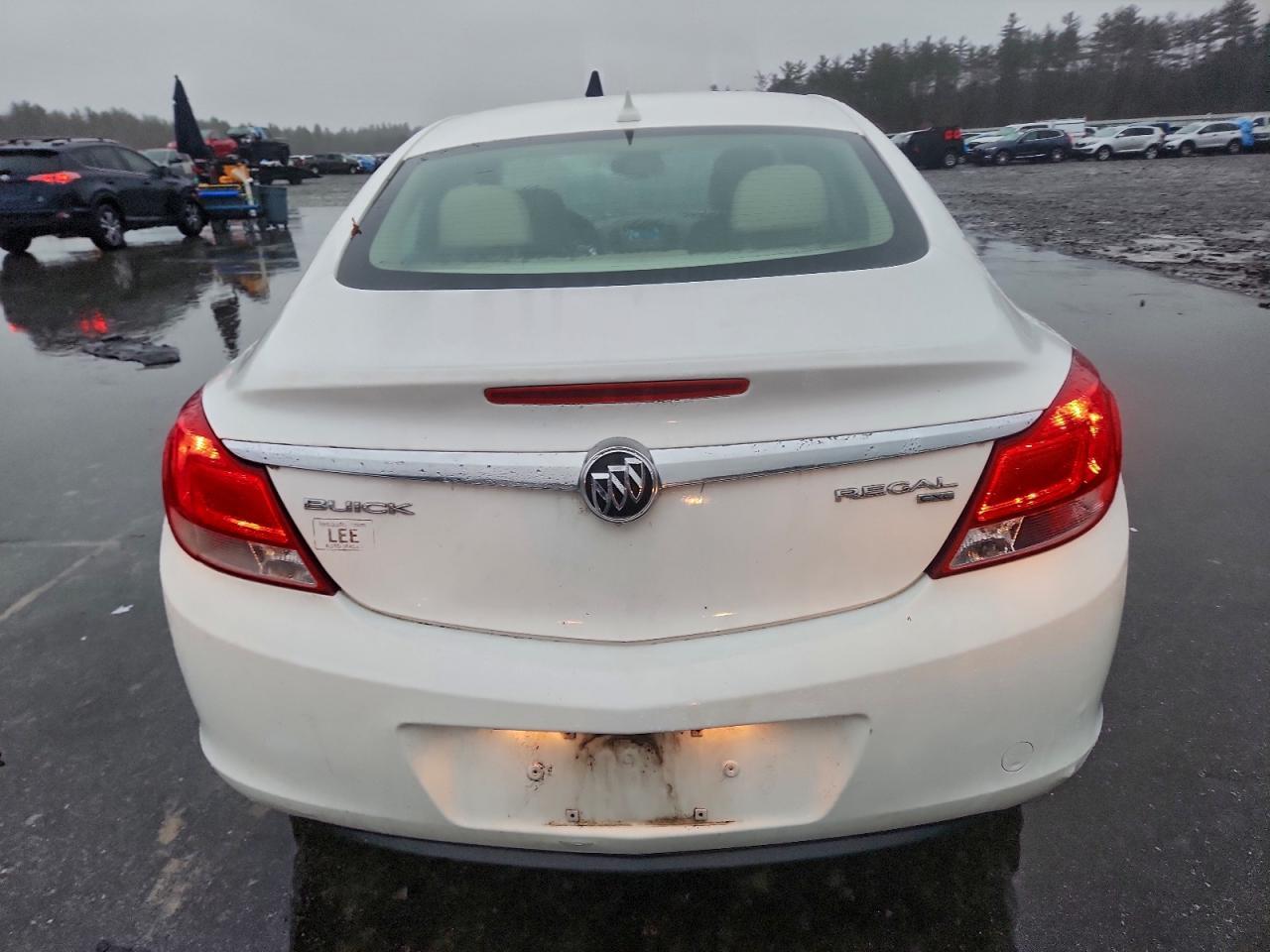 2011 BUICK Regal