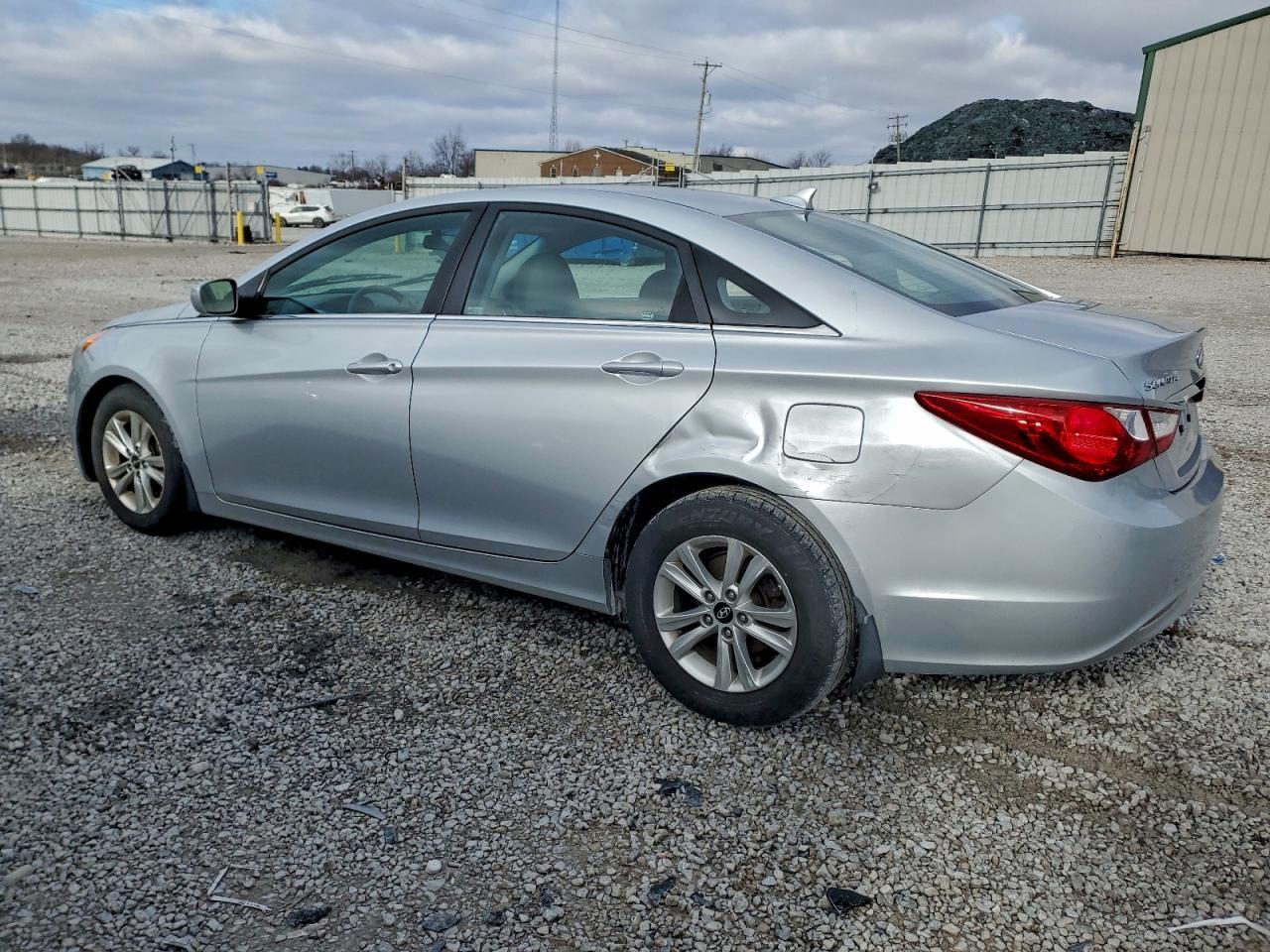 2011 HYUNDAI SONATA