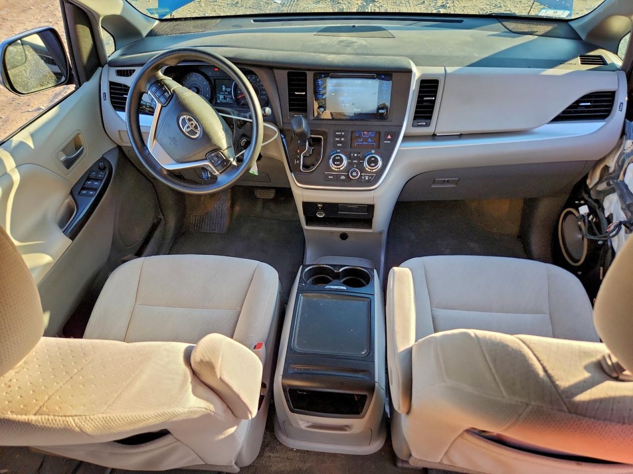2015 TOYOTA SIENNA