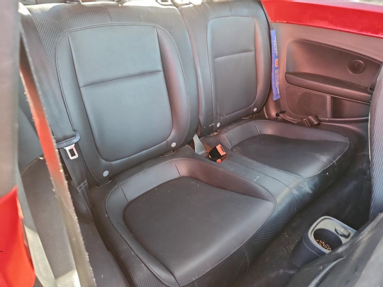 2013 VOLKSWAGEN Beetle