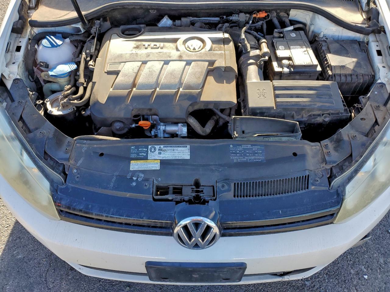 2011 VOLKSWAGEN GOLF