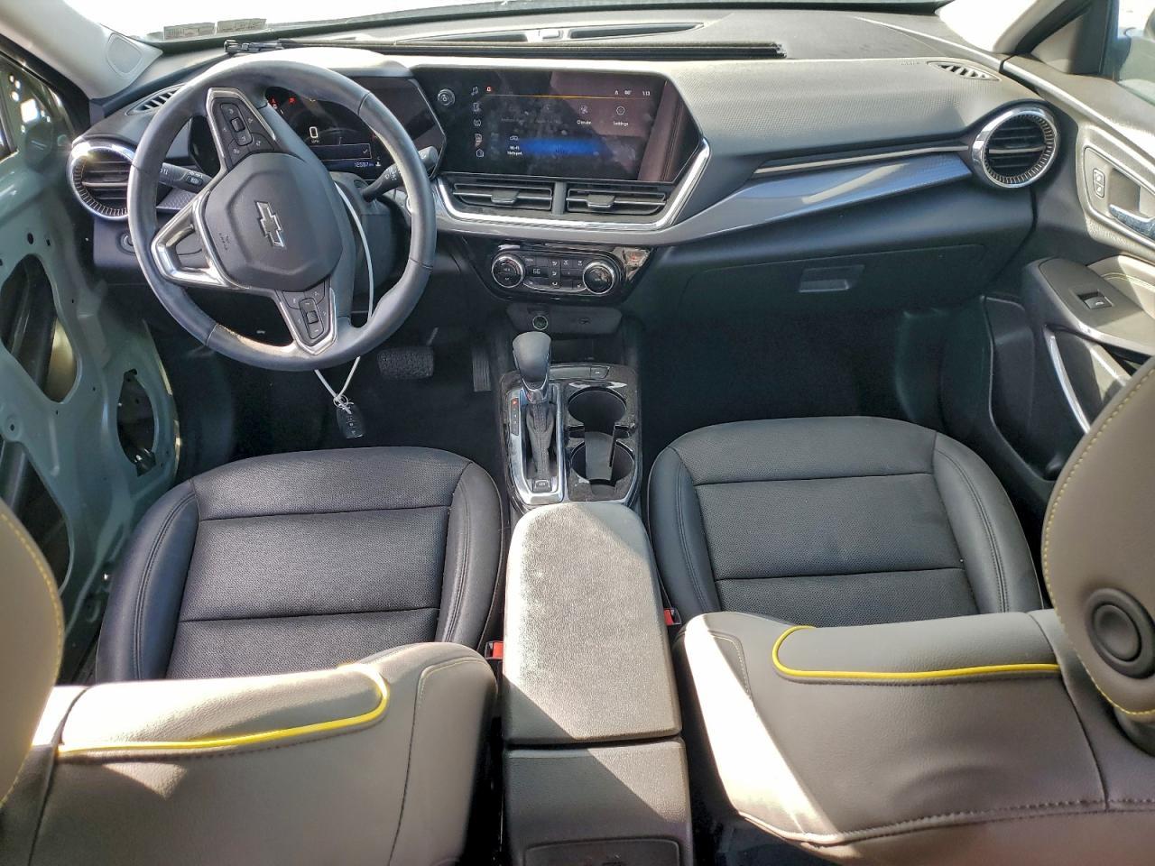 2025 CHEVROLET TRAX