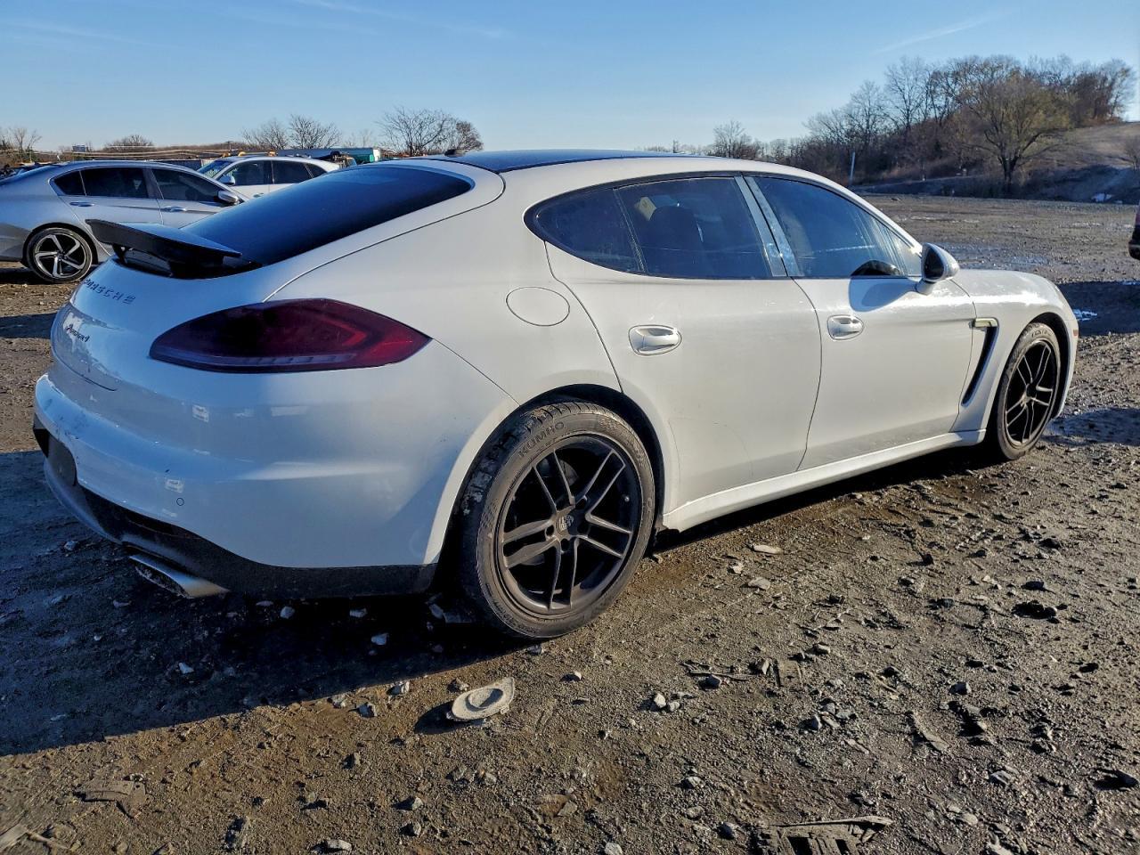 2015 PORSCHE Panamera