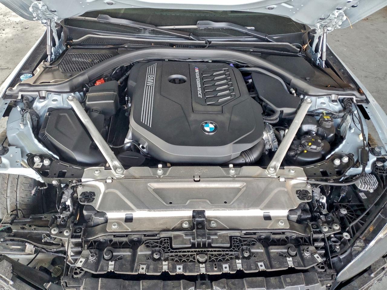 2022 BMW M440i