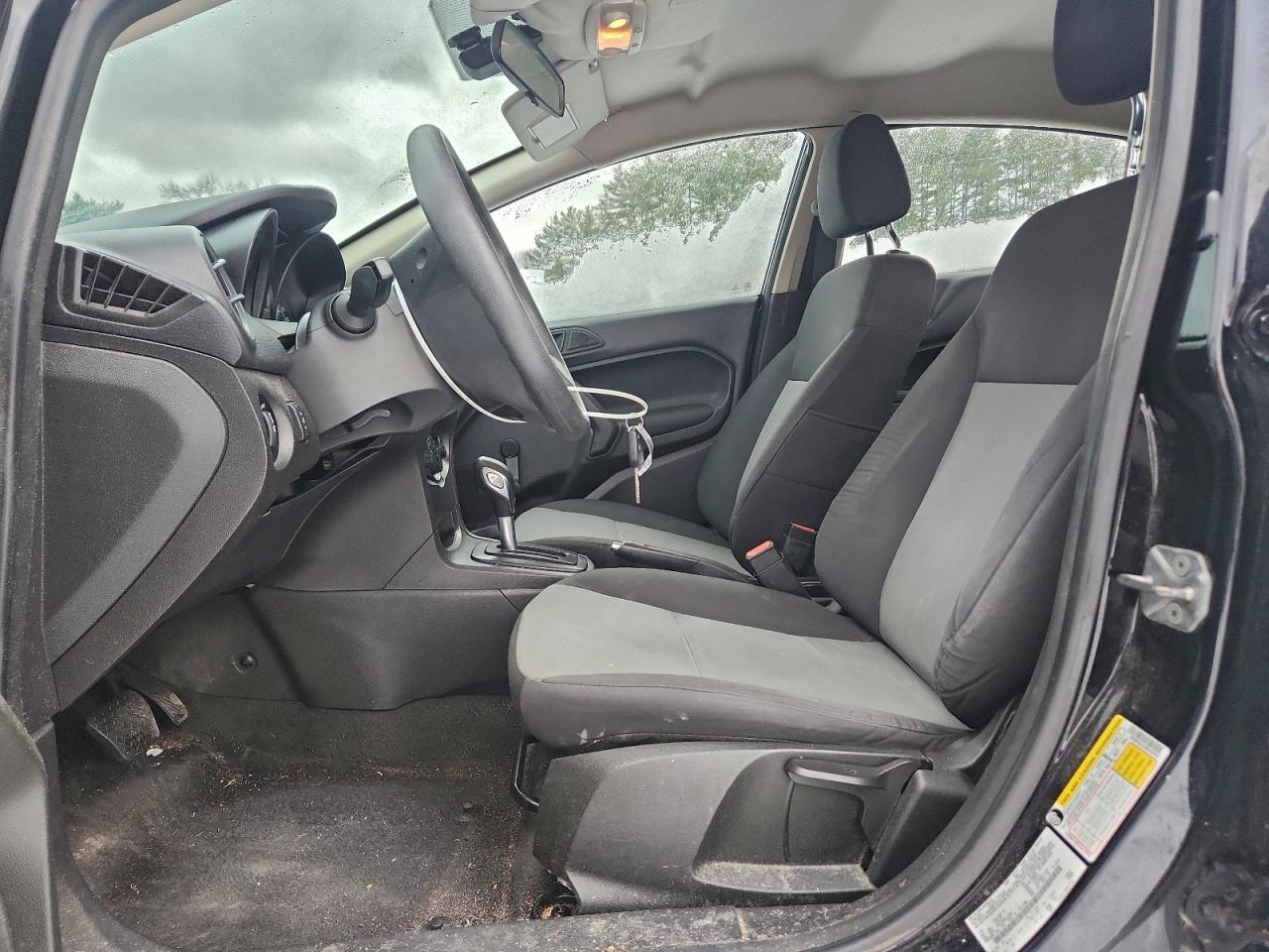 2016 FORD Fiesta