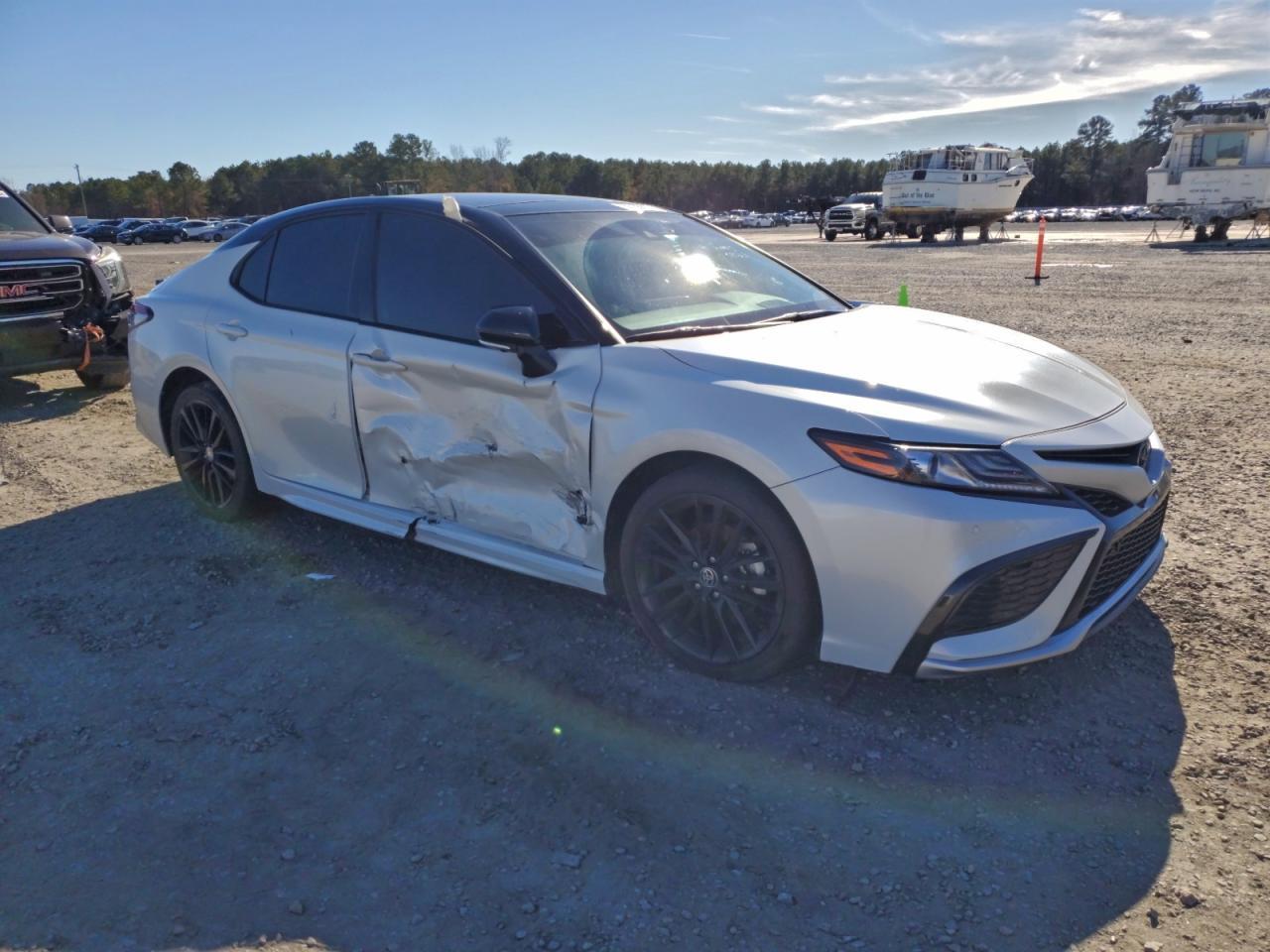 2023 TOYOTA CAMRY