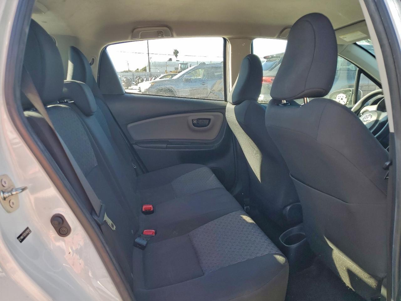 2015 TOYOTA YARIS