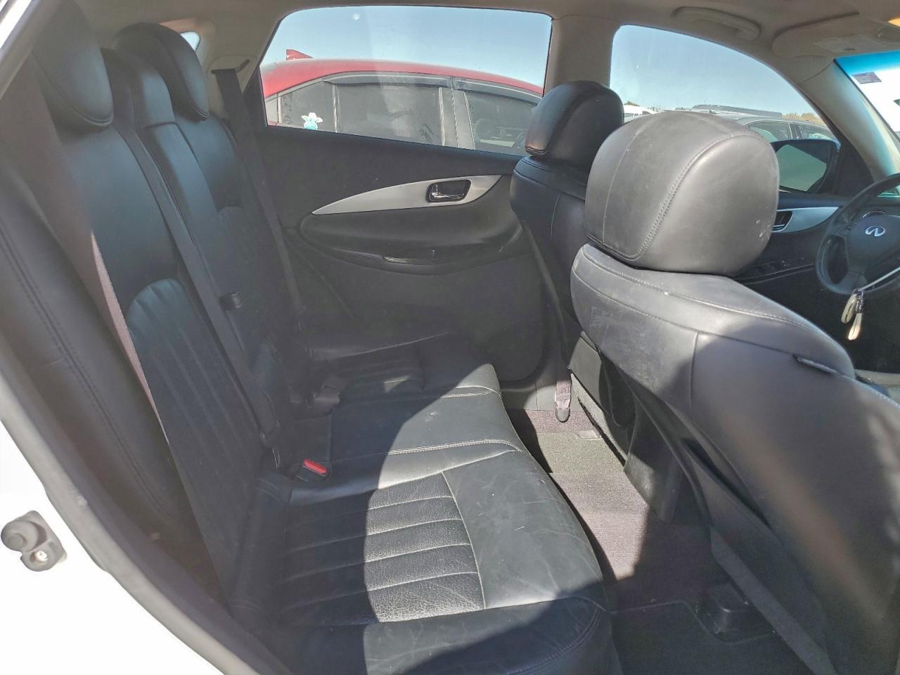 2016 INFINITI QX50
