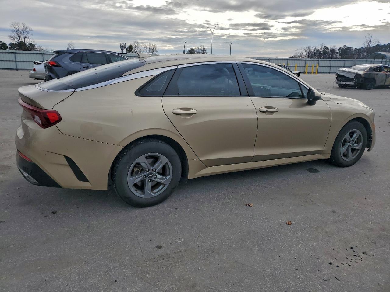 2022 KIA K5