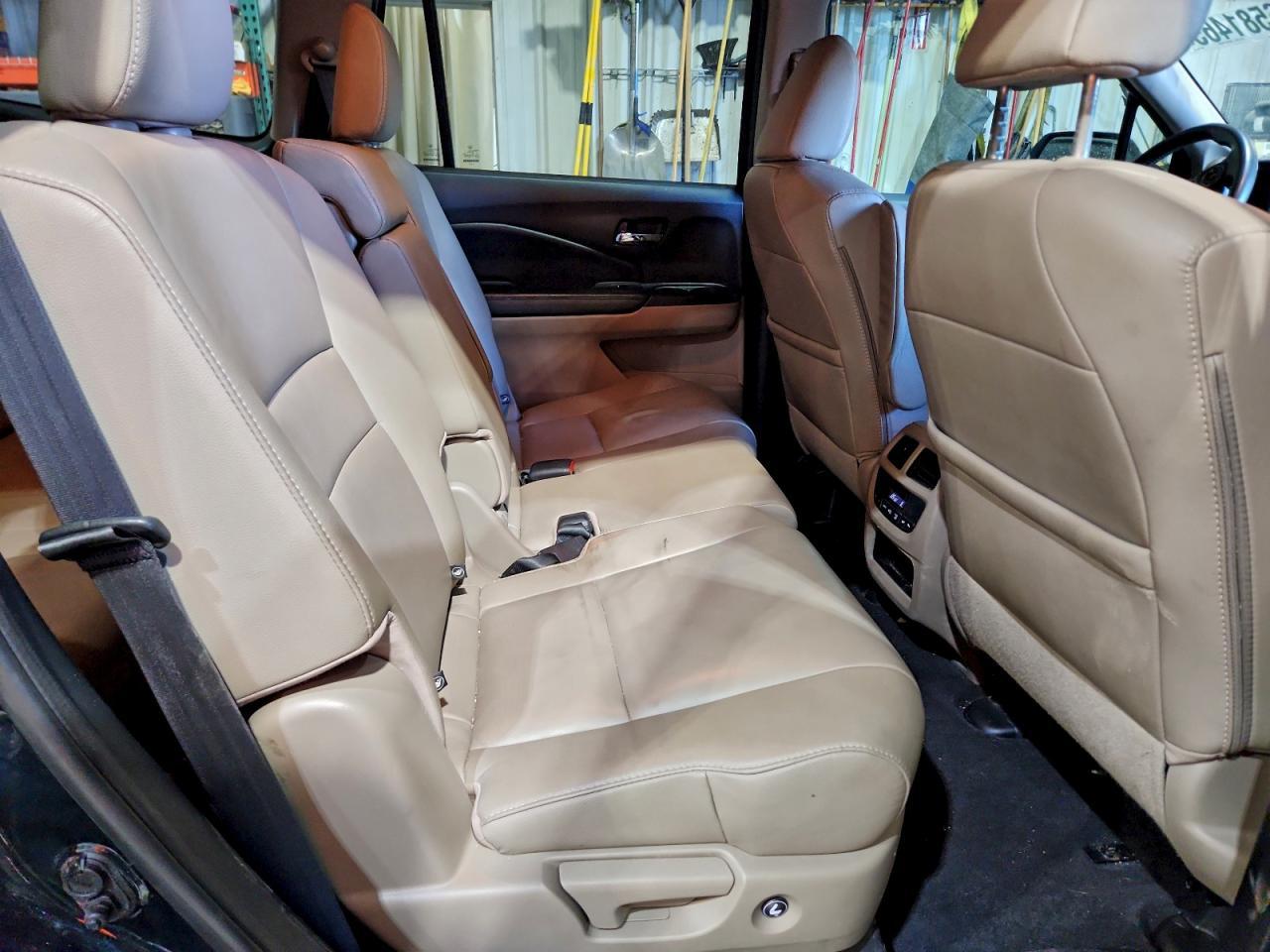 2017 HONDA PILOT