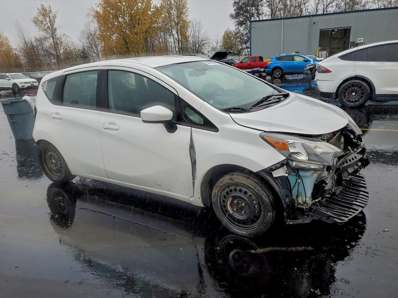 2017 NISSAN Versa Note