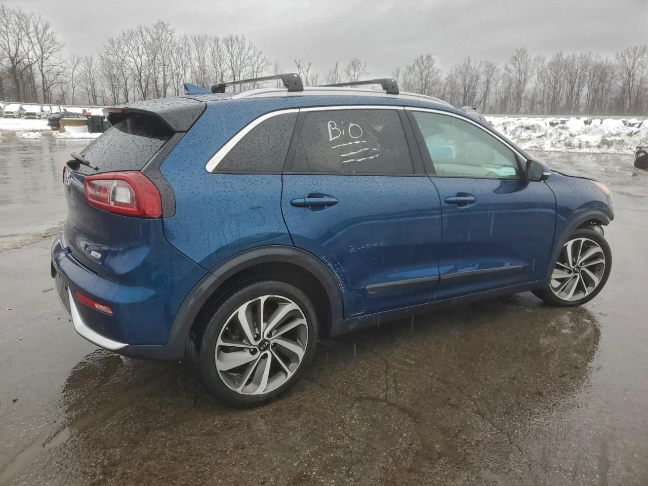 2017 KIA Niro