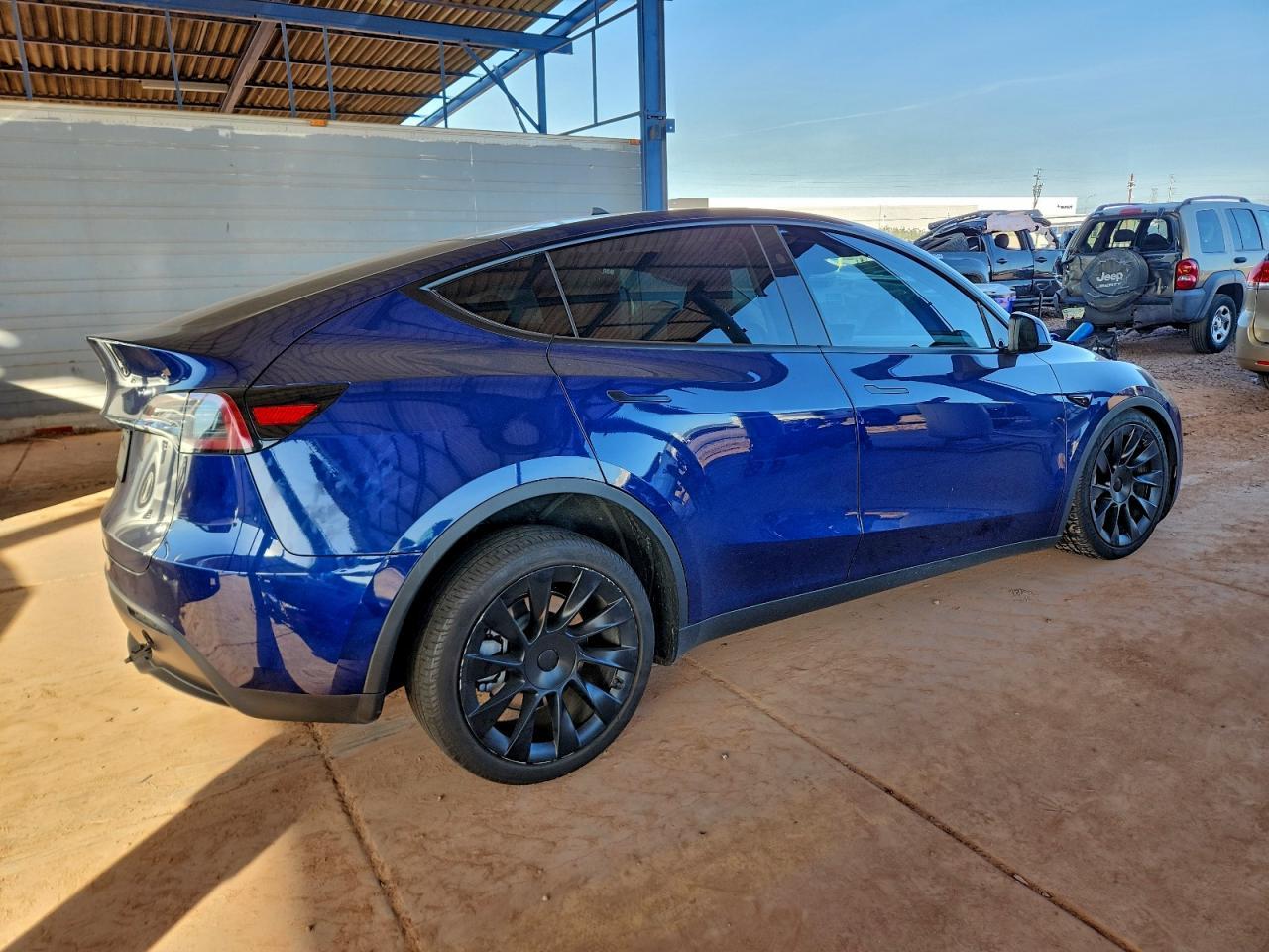 2024 TESLA MODEL Y