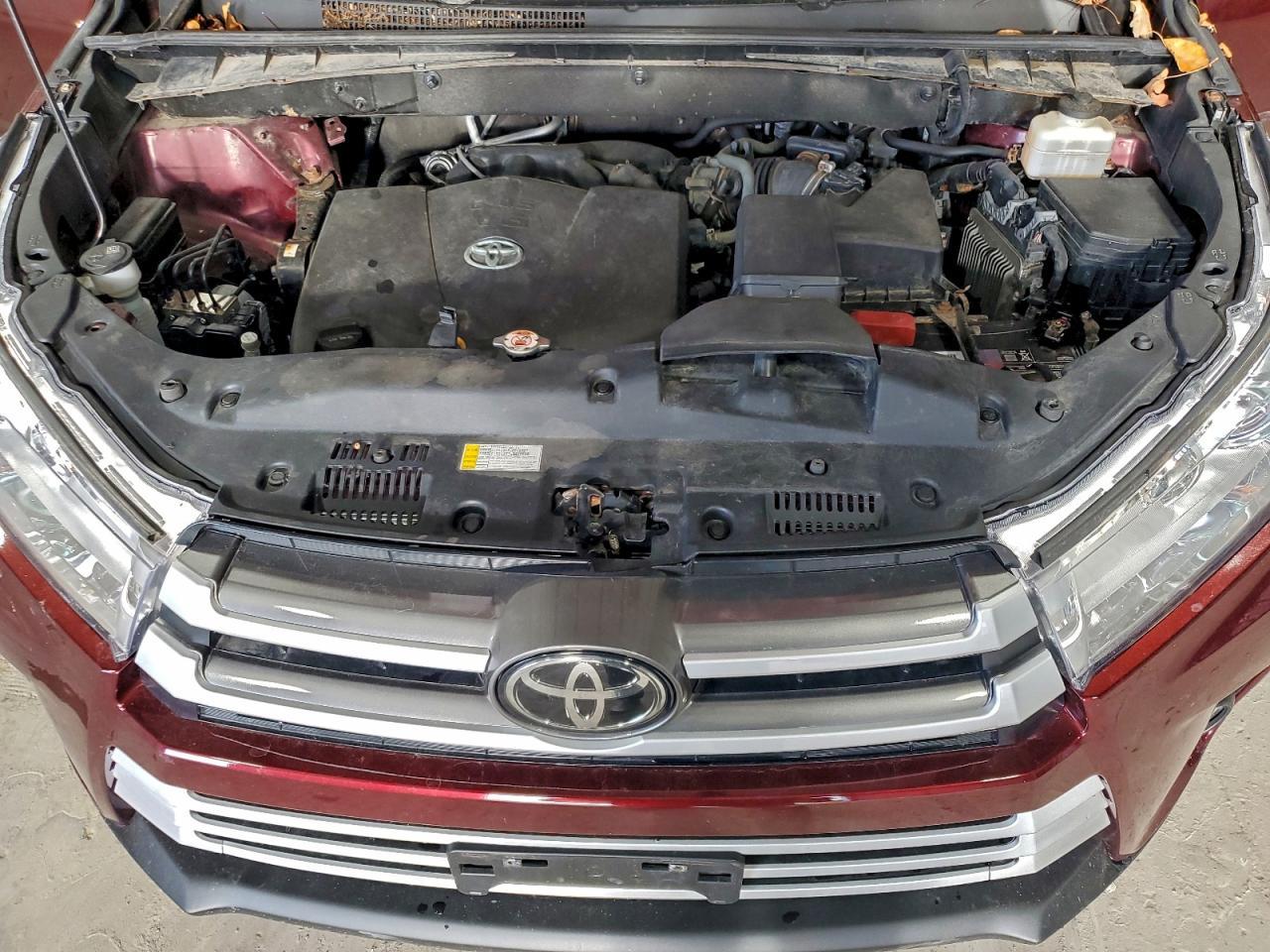 2018 TOYOTA HIGHLANDER