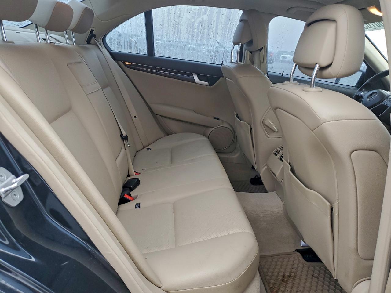2012 MERCEDES-BENZ C-CLASS