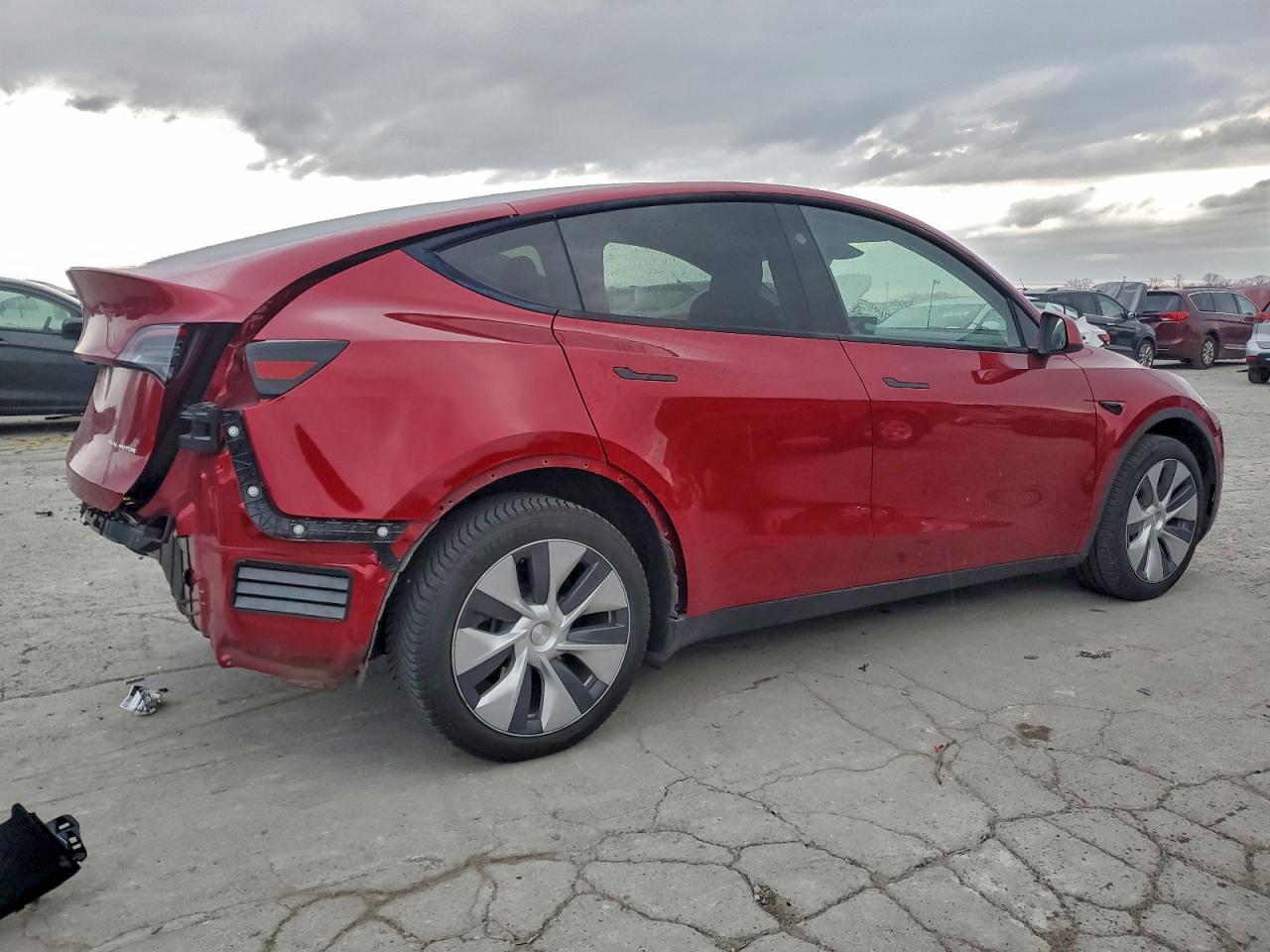 2024 TESLA MODEL Y
