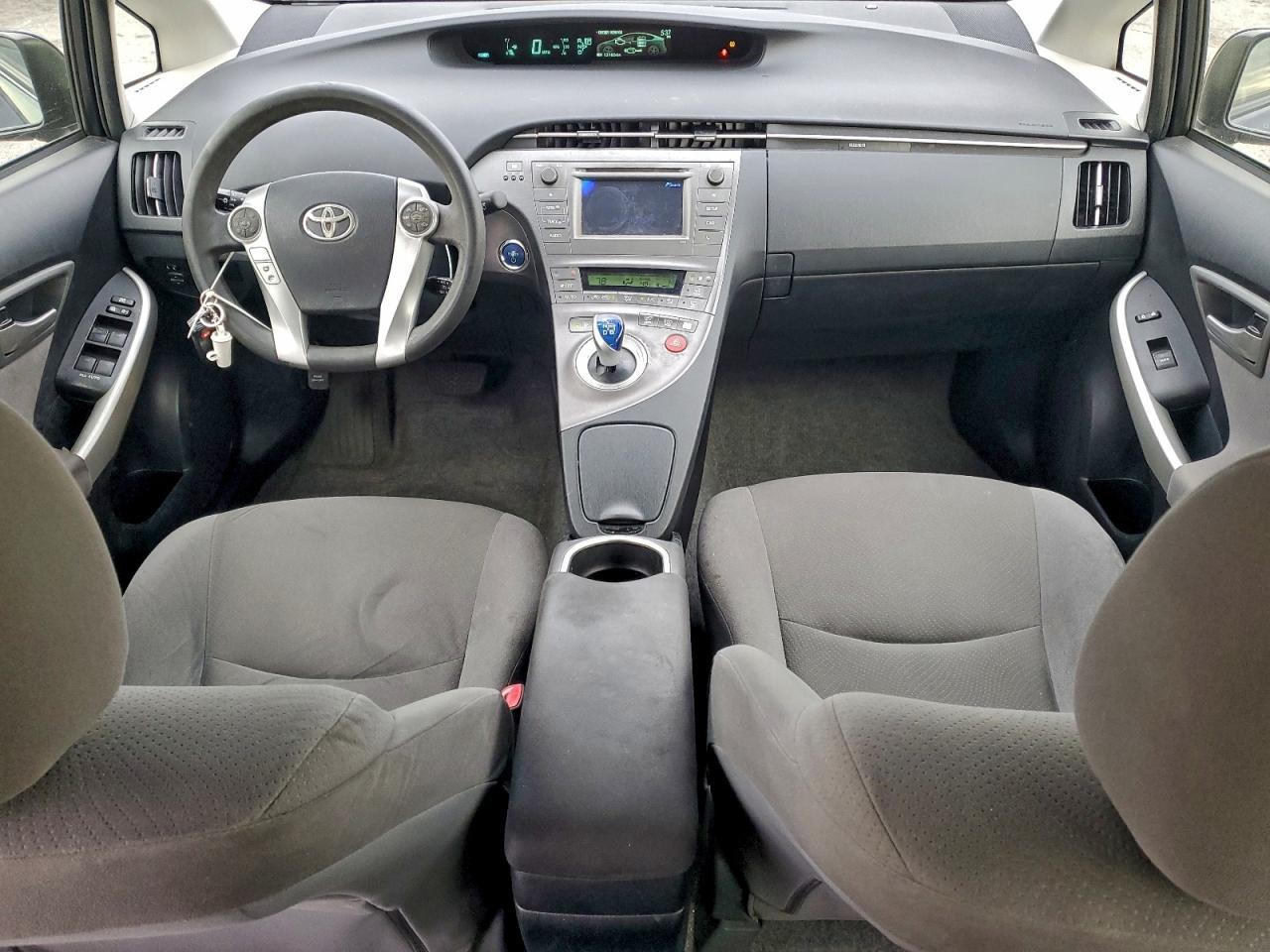 2013 TOYOTA PRIUS